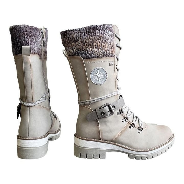 Gestrickte Damenstiefel Mit Spitzenschnalle