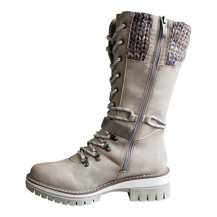 Gestrickte Damenstiefel Mit Spitzenschnalle