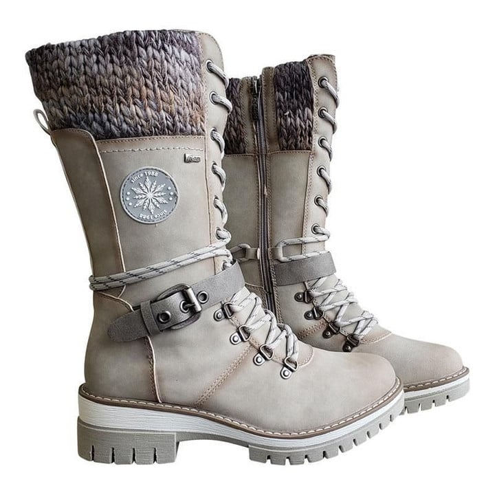Gestrickte Damenstiefel Mit Spitzenschnalle