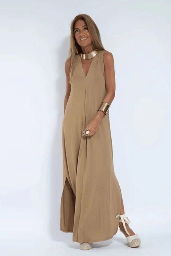 Schlankes Kleid Mit Weste