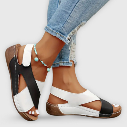 Nena | Handgefertigte Sommer-Sandale mit Kreuzband
