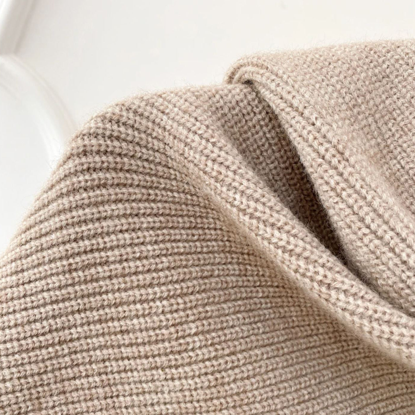 Olivia Klein - Gestrickter Schal