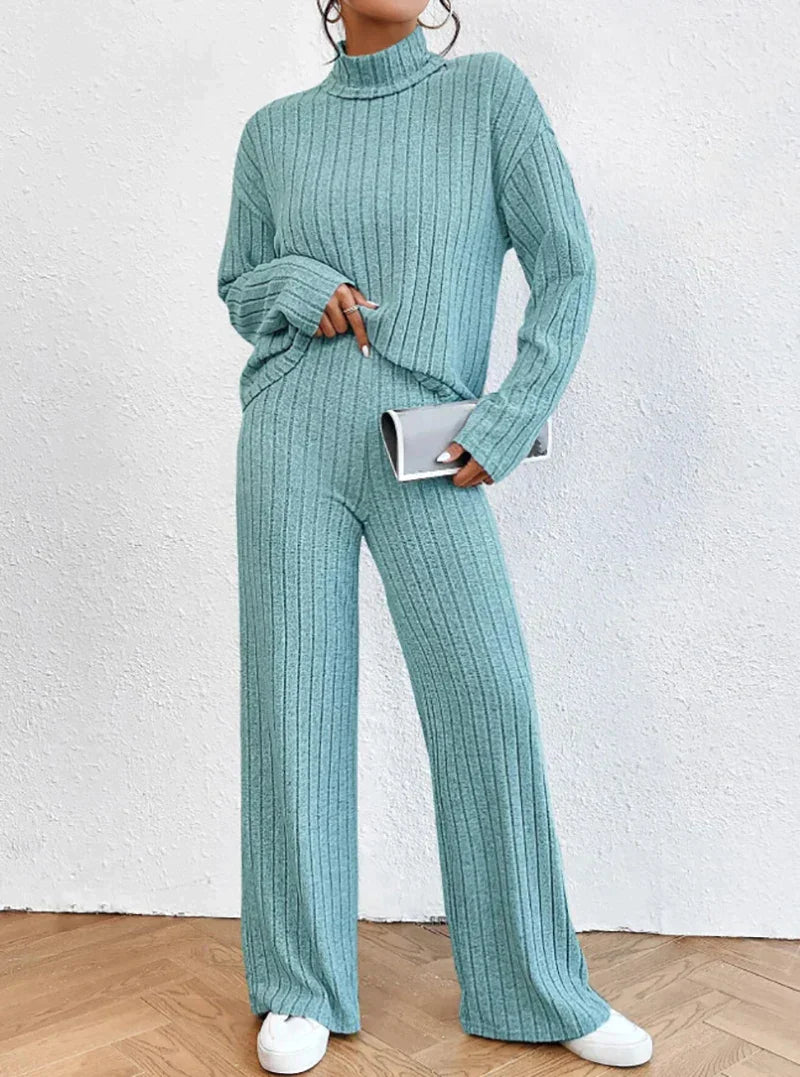 Set Dayana - Rollkragenpullover und Strickhosen