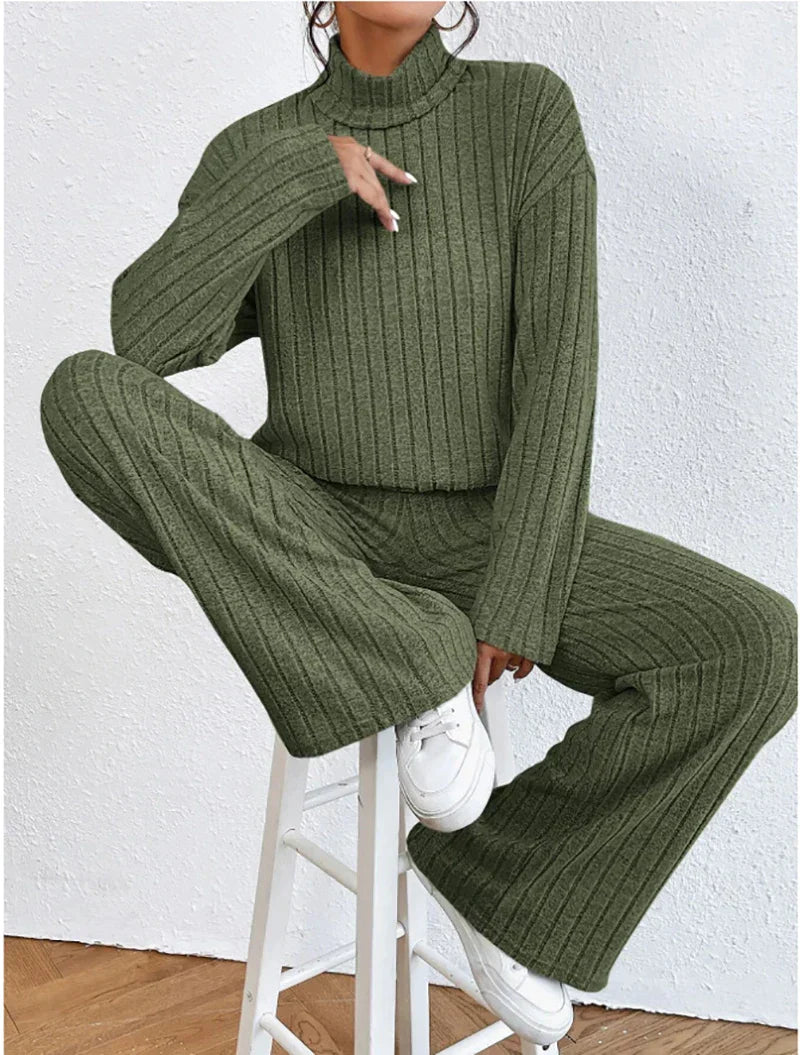 Set Dayana - Rollkragenpullover und Strickhosen