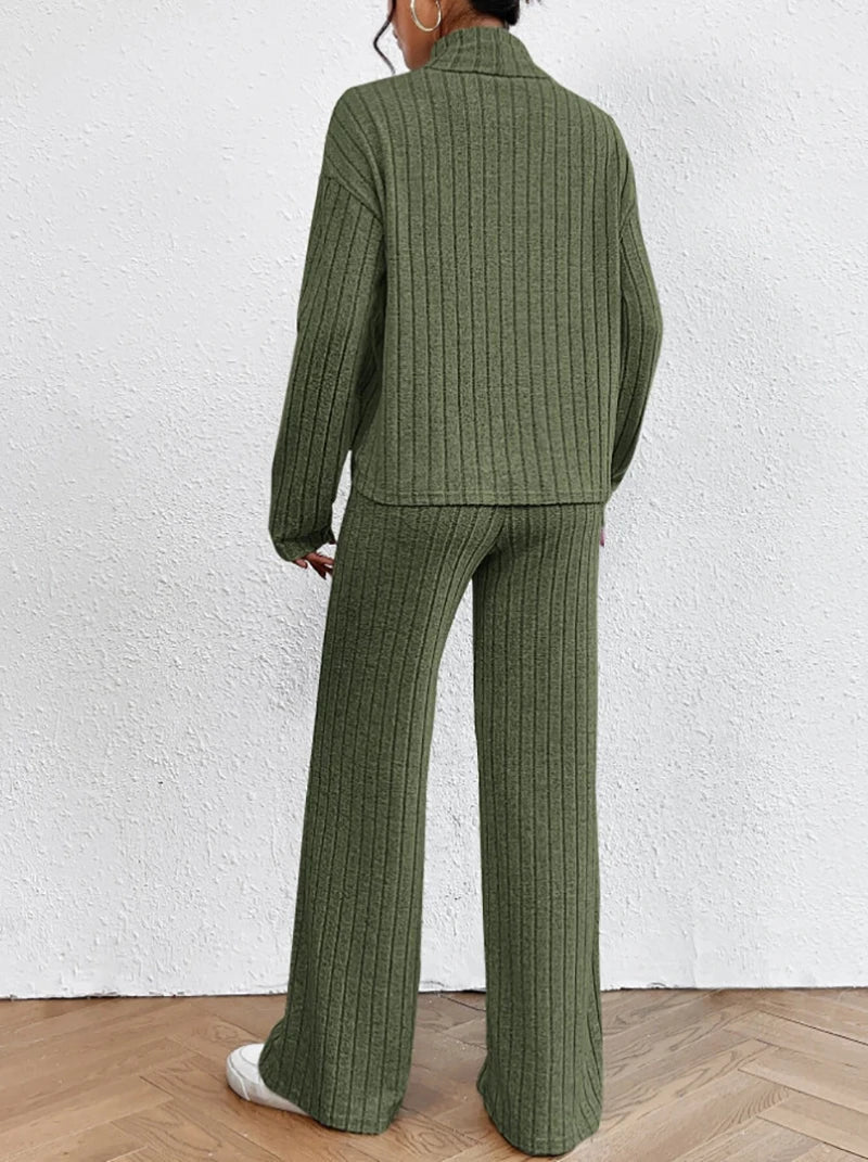 Set Dayana - Rollkragenpullover und Strickhosen