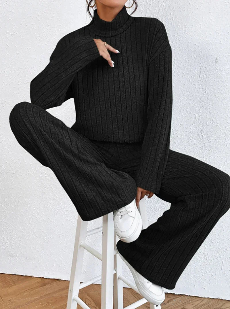 Set Dayana - Rollkragenpullover und Strickhosen