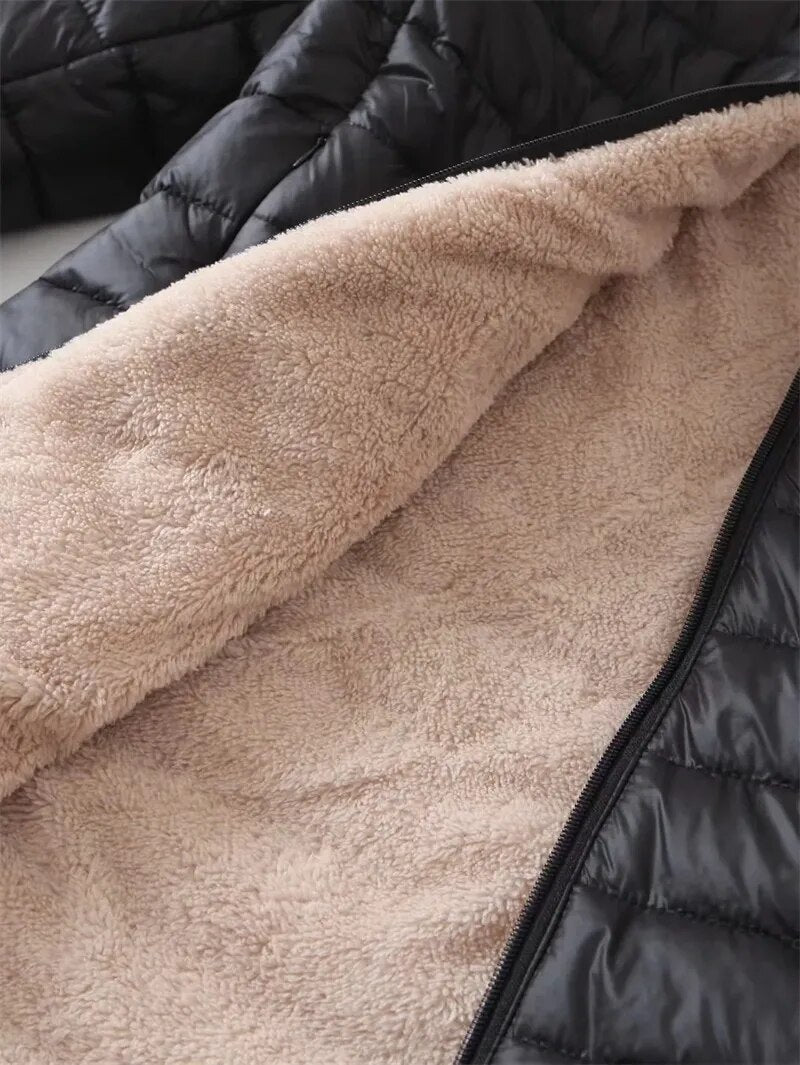 Mittellange Baumwolljacke Mit Kapuze Für Frauen