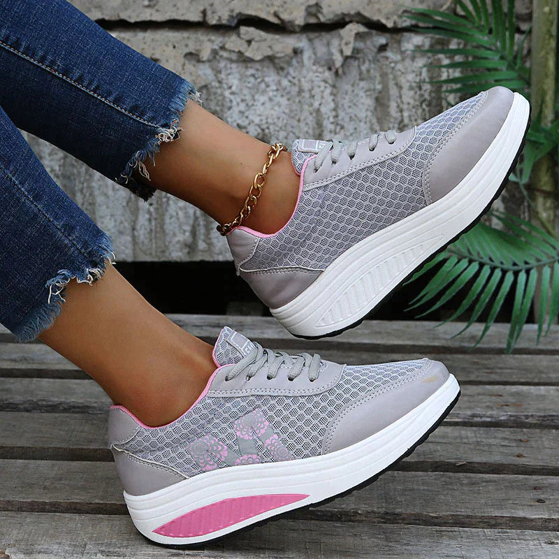 Elysia - ChicLift Keilschuhe mit Schnürsenkeln