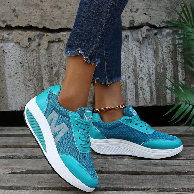 Elysia - ChicLift Keilschuhe mit Schnürsenkeln