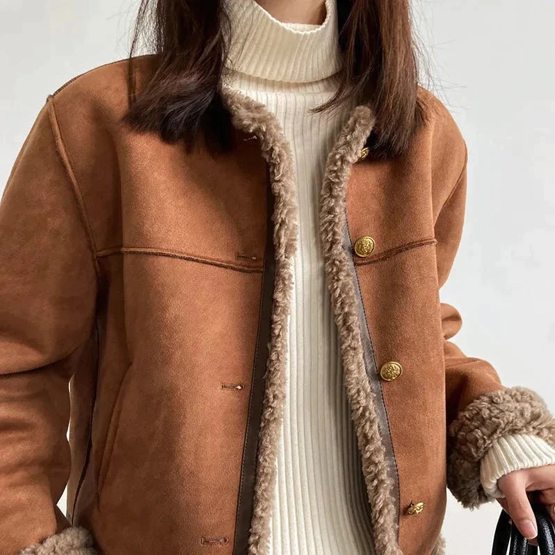 Lilian-Thouram – Lilians getrimmte Jacke
