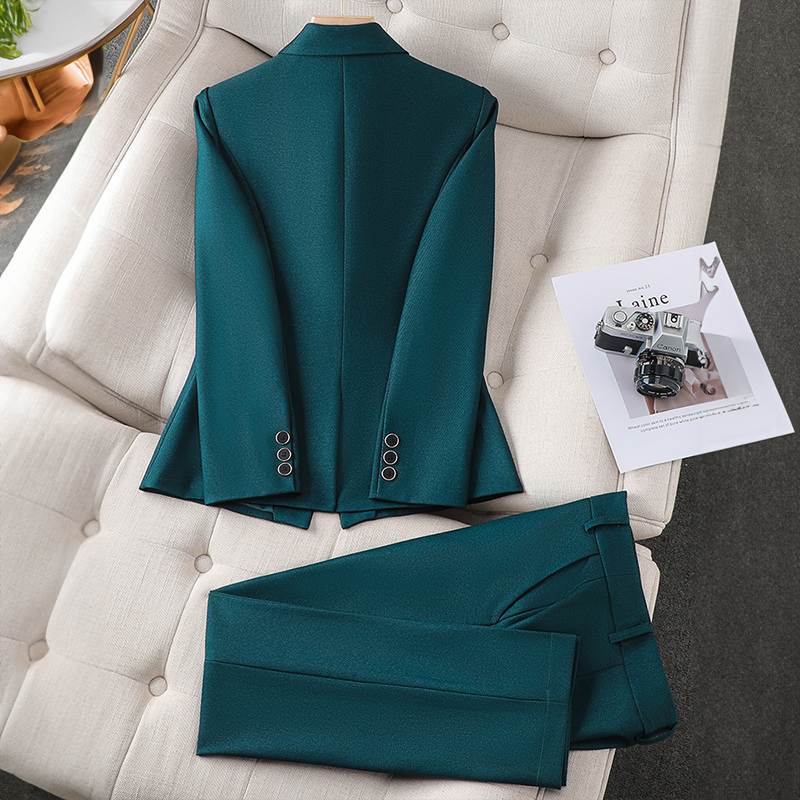 L'Aurablend Elegantes Blazer-Set