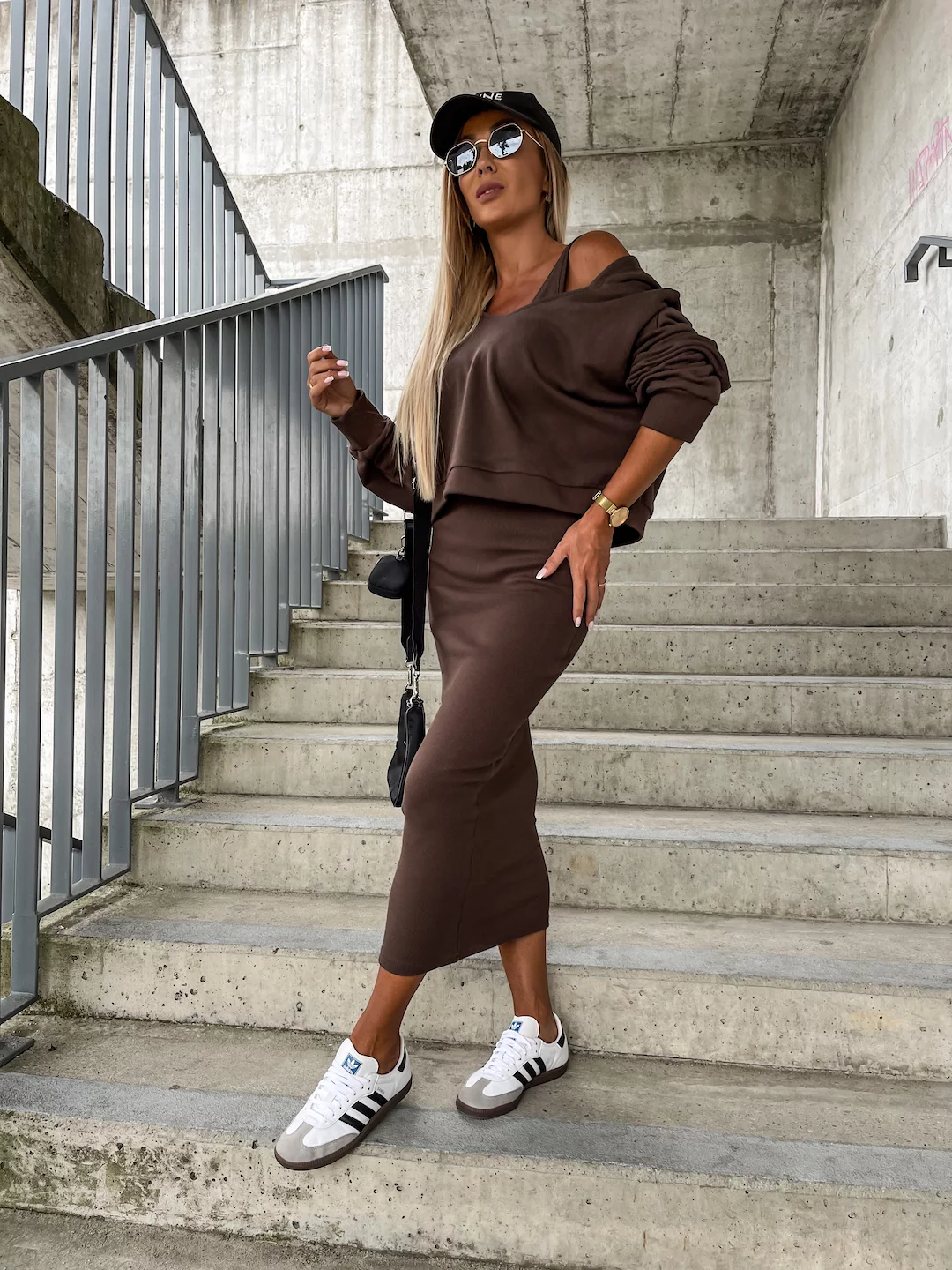 Sharon Set: Ärmelloses Kleid und Hoodie