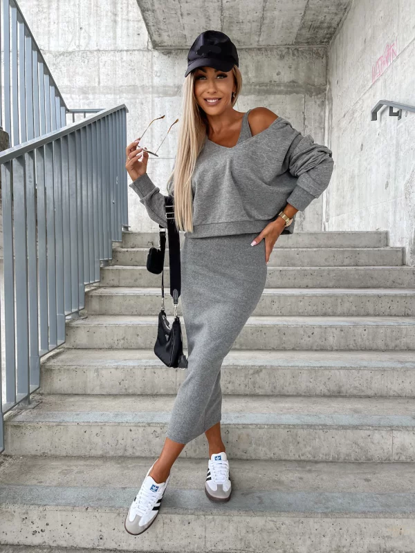 Sharon Set: Ärmelloses Kleid und Hoodie