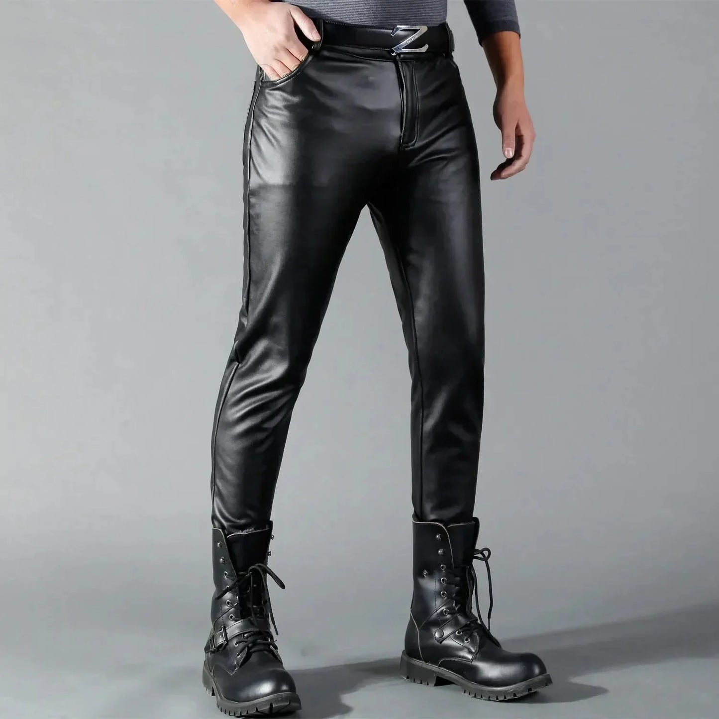 Leon | Elegante Herrenhose Im Modernen Lederlook
