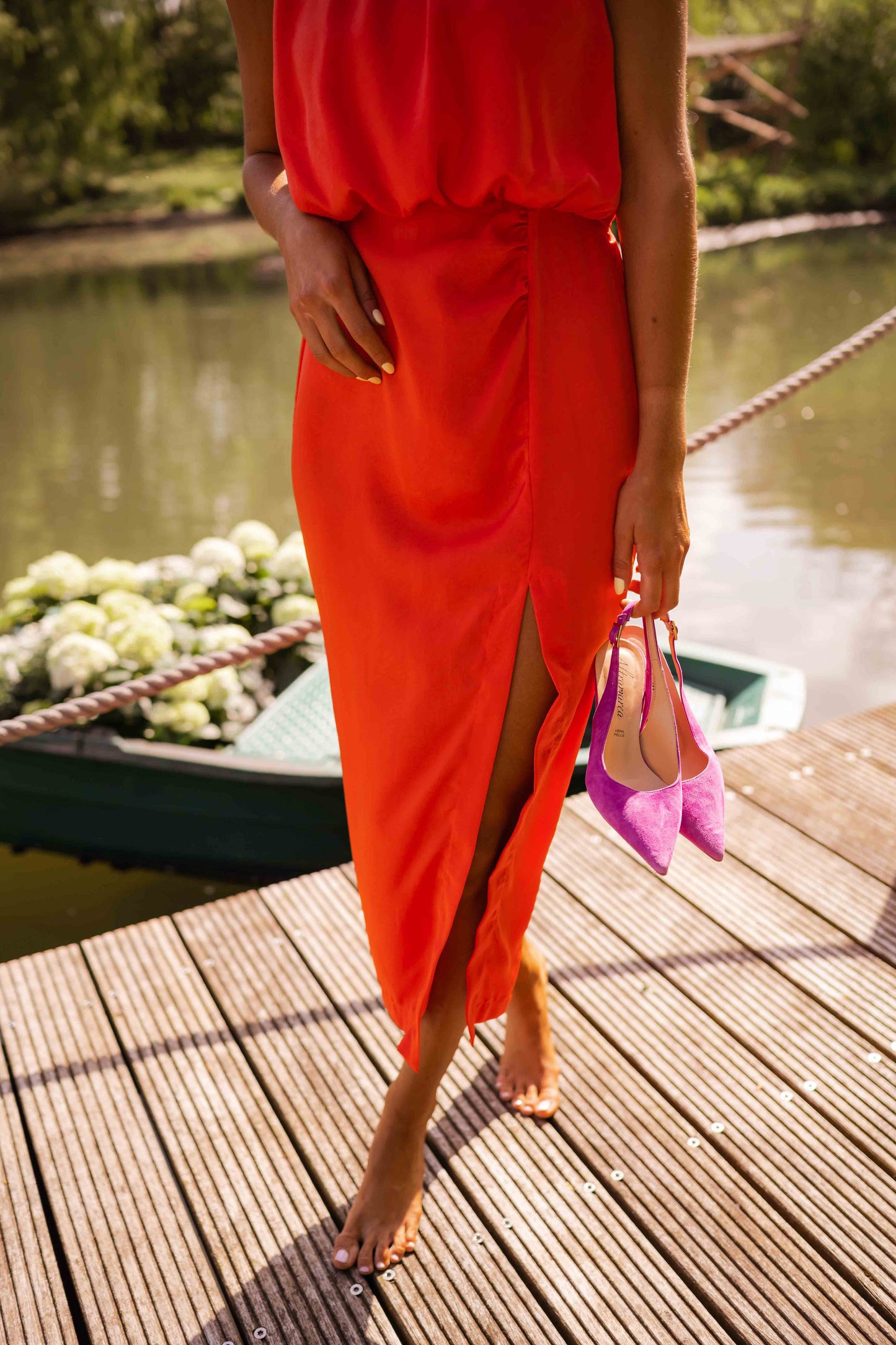 Aurora | Ärmelloses Sommerkleid Mit Stehkragen & Beinschlitz