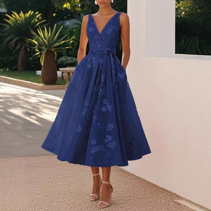 Karin | Damen Elegantes Blumenkleid Mit Tiefem V-Ausschnitt Und Taillengürtel