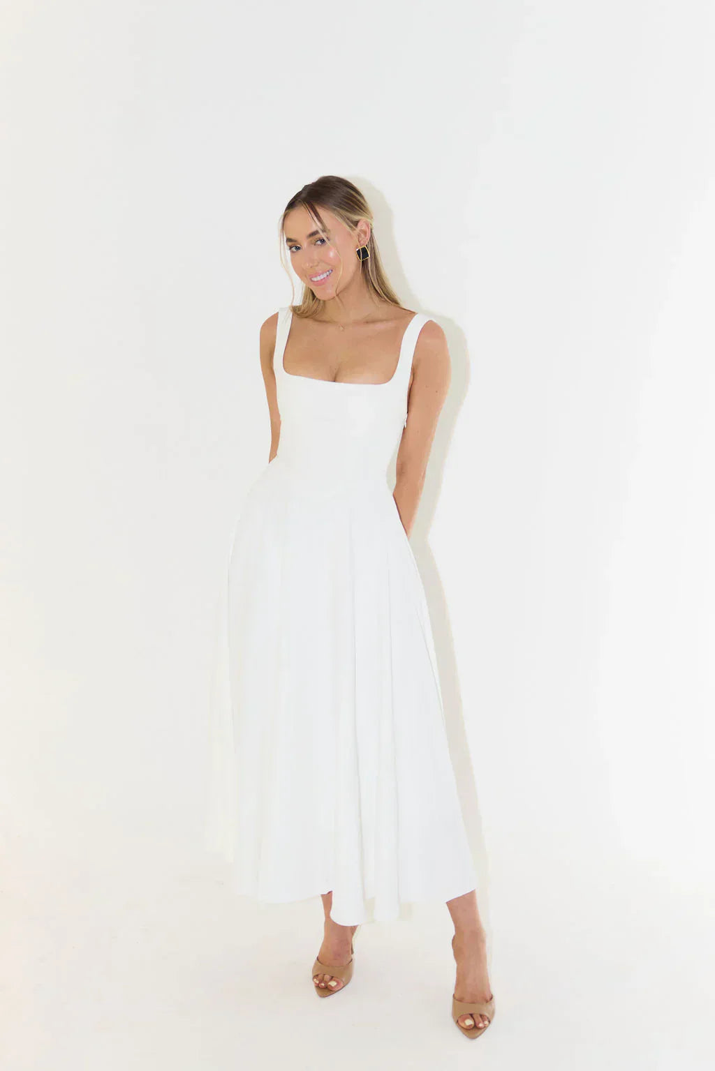Celestine | Midi Kleid Mit Hoher Taille Und Quadrat Ausschnitt