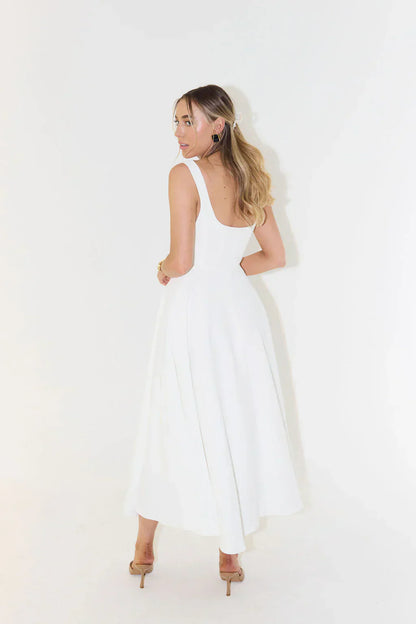 Celestine | Midi Kleid Mit Hoher Taille Und Quadrat Ausschnitt