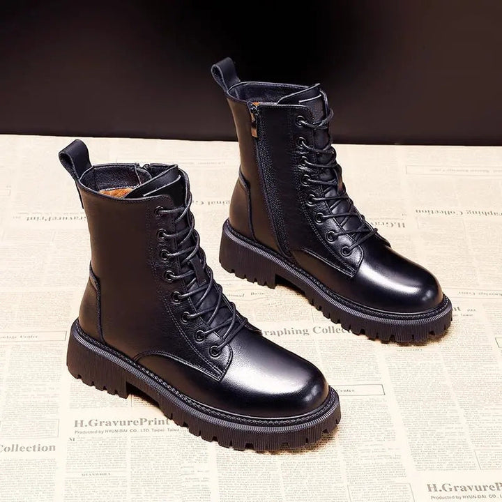 Schwarze lederwinterstiefel