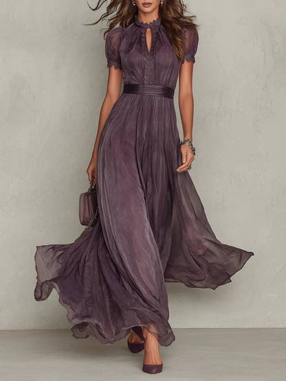 Flavia | Elegantes Langes Kleid Violett Mit Tropfen Ausschnitt Spitze