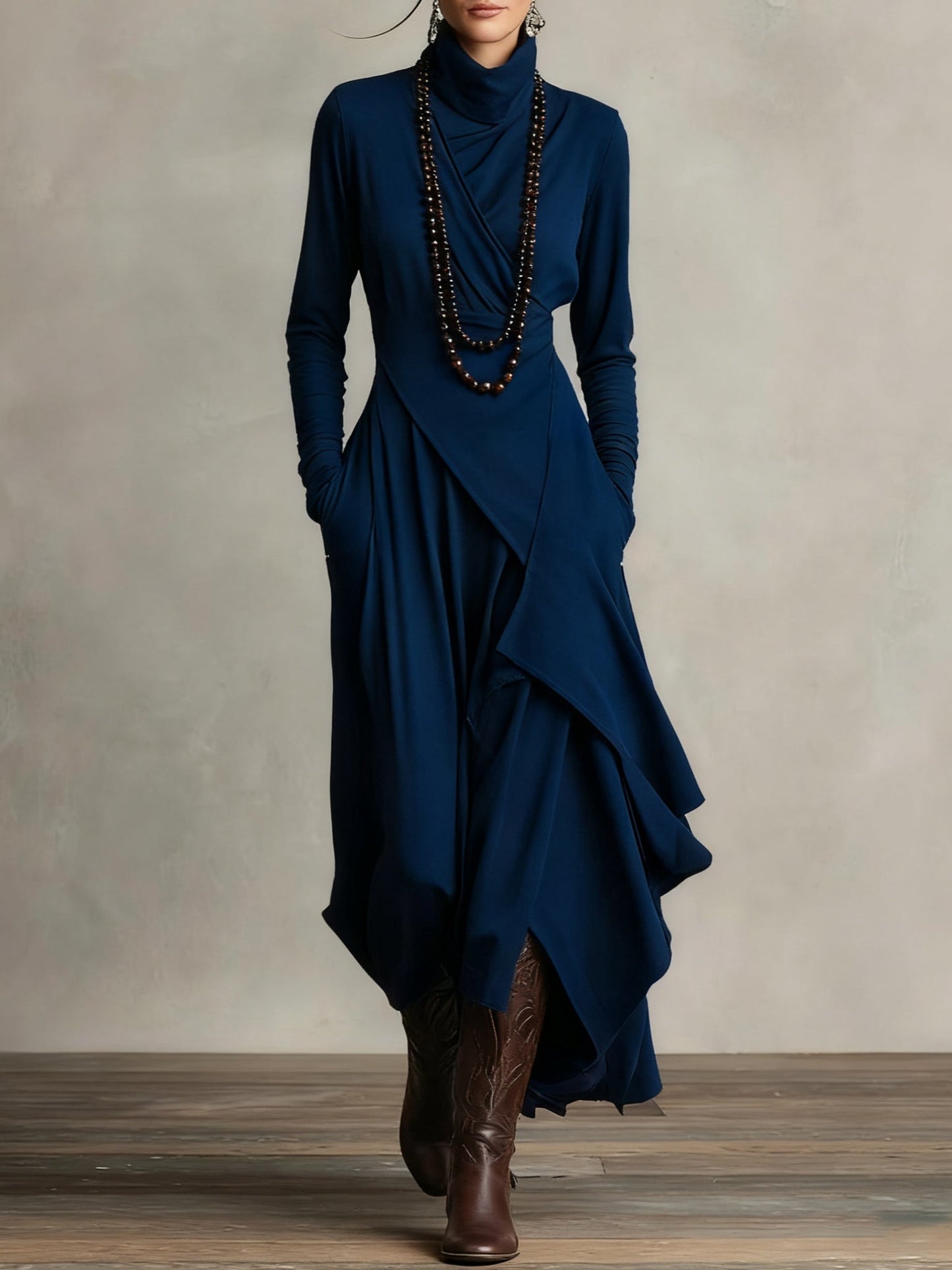 Moya | Langes Fließendes Kleid Mit Rollkragen