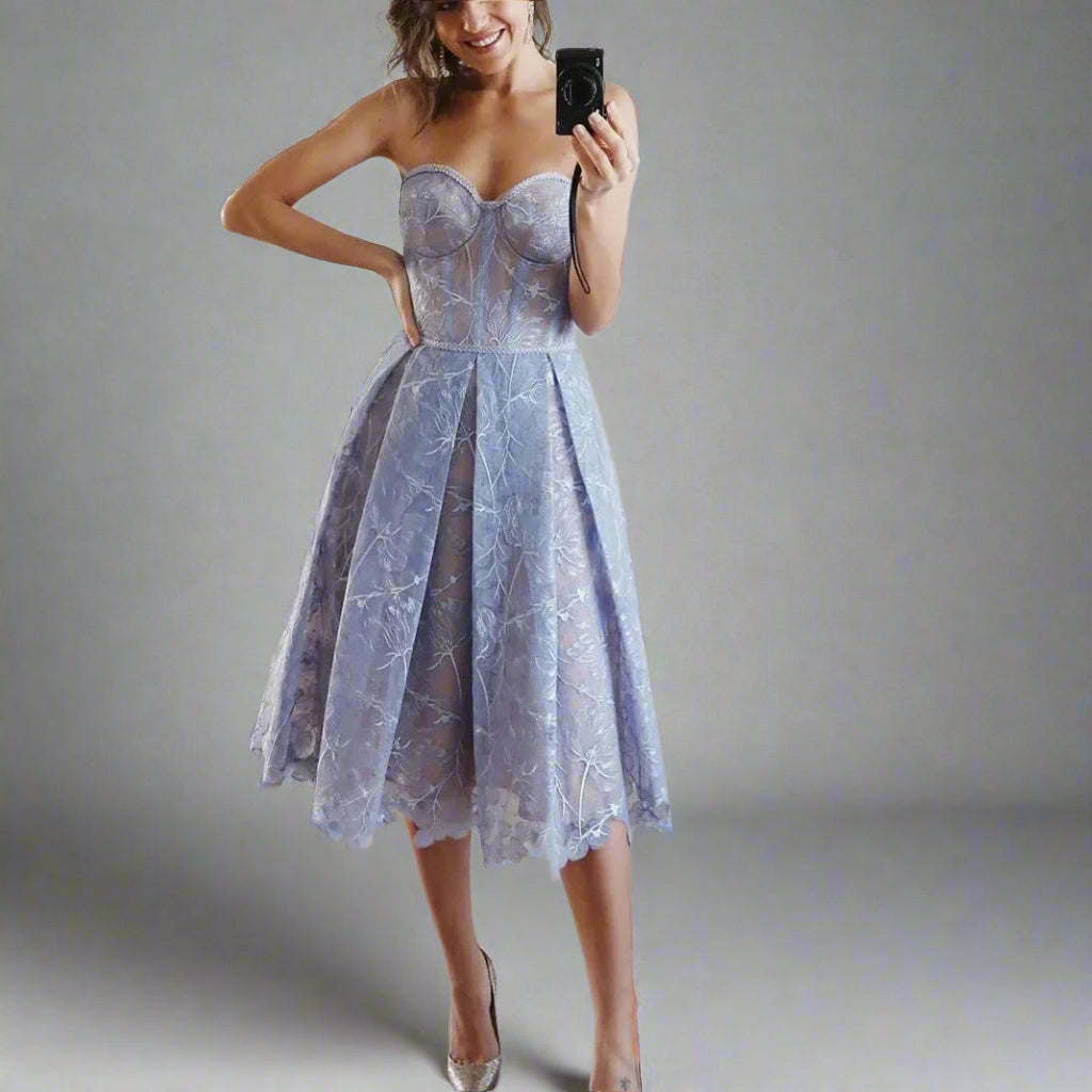 Disna | Midi-Kleid mit Korsett-Oberteil und Spitzen-Details