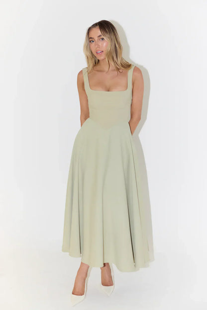 Celestine | Midi Kleid Mit Hoher Taille Und Quadrat Ausschnitt