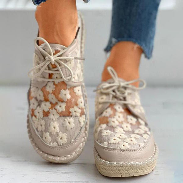 Arabella | Confortabler Schuh Stylischer, luftiger Schuh mit Blumenmuster